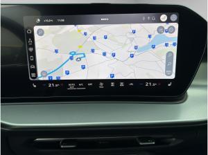 Audi Q3 SUV TFSI S tronic+PANO+LED+S LINE