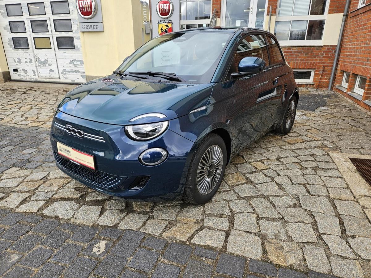 Fiat 500e Icon - sofort verfügbar - Komfort Paket - verschiedene Farben