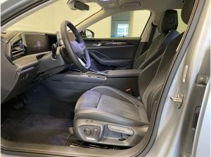 Volkswagen Passat 2.0 TDI Elegance *AHK*Matrix*ACC*360°