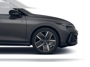 Volkswagen Golf R-Line 1.5 l eTSI OPF DSG CarPlay Pano Hyb.