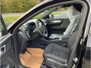 Volvo XC40 B3 Plus Black Edition *Sofort Verfügbar*