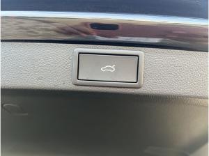 Skoda Octavia Combi Tour 2.0 TDI DSG LED AHK NAVI DAB