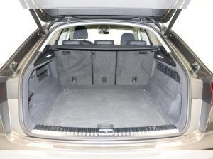 Audi Q8 50 TDI quattro . Matrix B&O HuD ACC