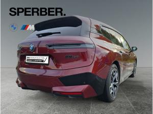 BMW ix M60 Multisitze*Sitzbelüftung*Sky Lounge*Luftfederung*uvm.