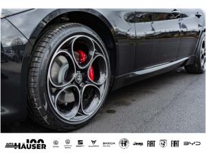 Alfa Romeo Giulia Veloce 2.0 Turbo AT8 Q4 PANORAMA PREMIUM TECHNOLOGIE