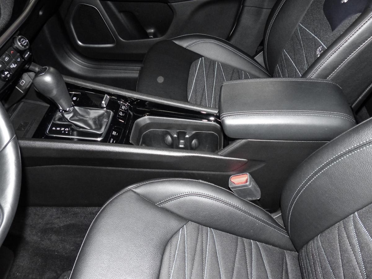 Jeep Compass Upland Plug-In Hybrid 4WD LED ACC Apple CarPlay