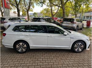 Volkswagen Passat Variant 1.4 TSI GTE ACC+AHK+Navi+SHZ
