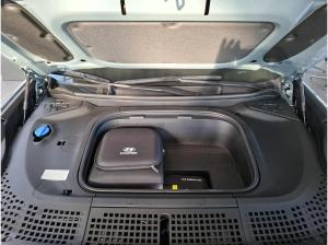 Hyundai IONIQ 9 6-Sitzer 110 kWh (307 PS) 4WD UNIQ + Panoramadach + Relax-Paket