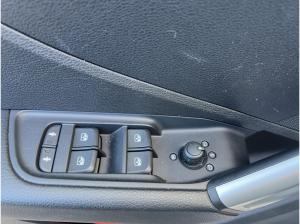 Audi Q2 30 TDI advanced , AHK, SHZ