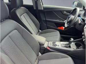 Audi Q2 30 TDI advanced , AHK, SHZ