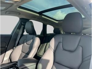 Volvo XC60 T8 PLUS DARK  DEAL