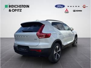 Volvo XC40 Plus Dark B3 2025