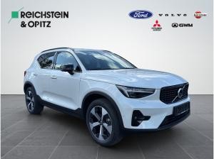 Volvo XC40 Plus Dark B3 2025