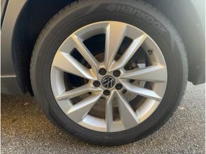 Volkswagen Taigo Move 1.5 TSI DSG AHK LED NAV PDC SHZ APP