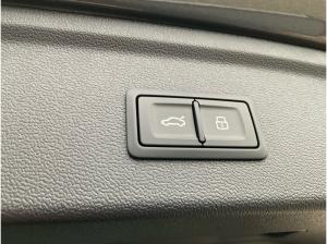 Audi A3 Sportback 40 TFSI quattro S line MATRIX AHK