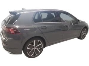 Volkswagen Golf VIII 1.5 eTSI DSG Navi LEDPlus DCC DAB+ FrontAssist