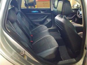Volkswagen Passat Variant 1.5 eTSI Business DSG *Area View*