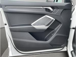 Audi Q3 35 TFSI S line LED PDC CarPlay