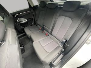 Audi Q3 35 TFSI S line LED PDC CarPlay