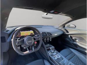 Audi R8 Coupe V10 performance RWD LED B&O Kam. Carbon