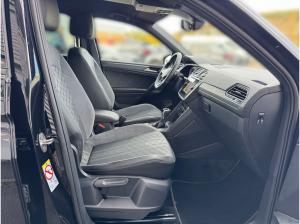 Volkswagen Tiguan Allspace R-Line 2.0TDI 4M 7-SITZE AHK STANDH