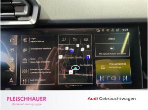 Audi RS3 Sportback 2.5 TFSI quattro S tronic *SONOS*Panorama*Carbon*Matrix*Assistenzpaket*