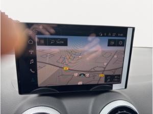 Audi Q2 S line 40 TFSI quattro 190 PS MatrixLED Klimapaket Kamera Schwarz plus