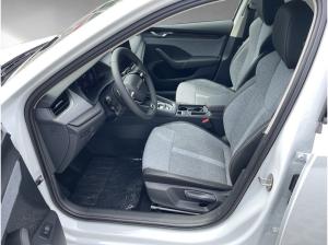 Skoda Octavia Skoda Octavia Combi IV 2.0 TDI DSG Tour *GEWERBE*SOFORT* l AHK l ACC l MATRIX l KESSY l 2x PDC l NAV