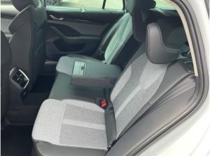 Skoda Octavia Skoda Octavia Combi IV 2.0 TDI DSG Tour *GEWERBE*SOFORT* l AHK l ACC l MATRIX l KESSY l 2x PDC l NAV