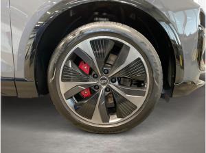 Audi SQ6 e-tron SQ6 SUV e-tron 360 4xSHZ ACC AHK AUT Akustikglas