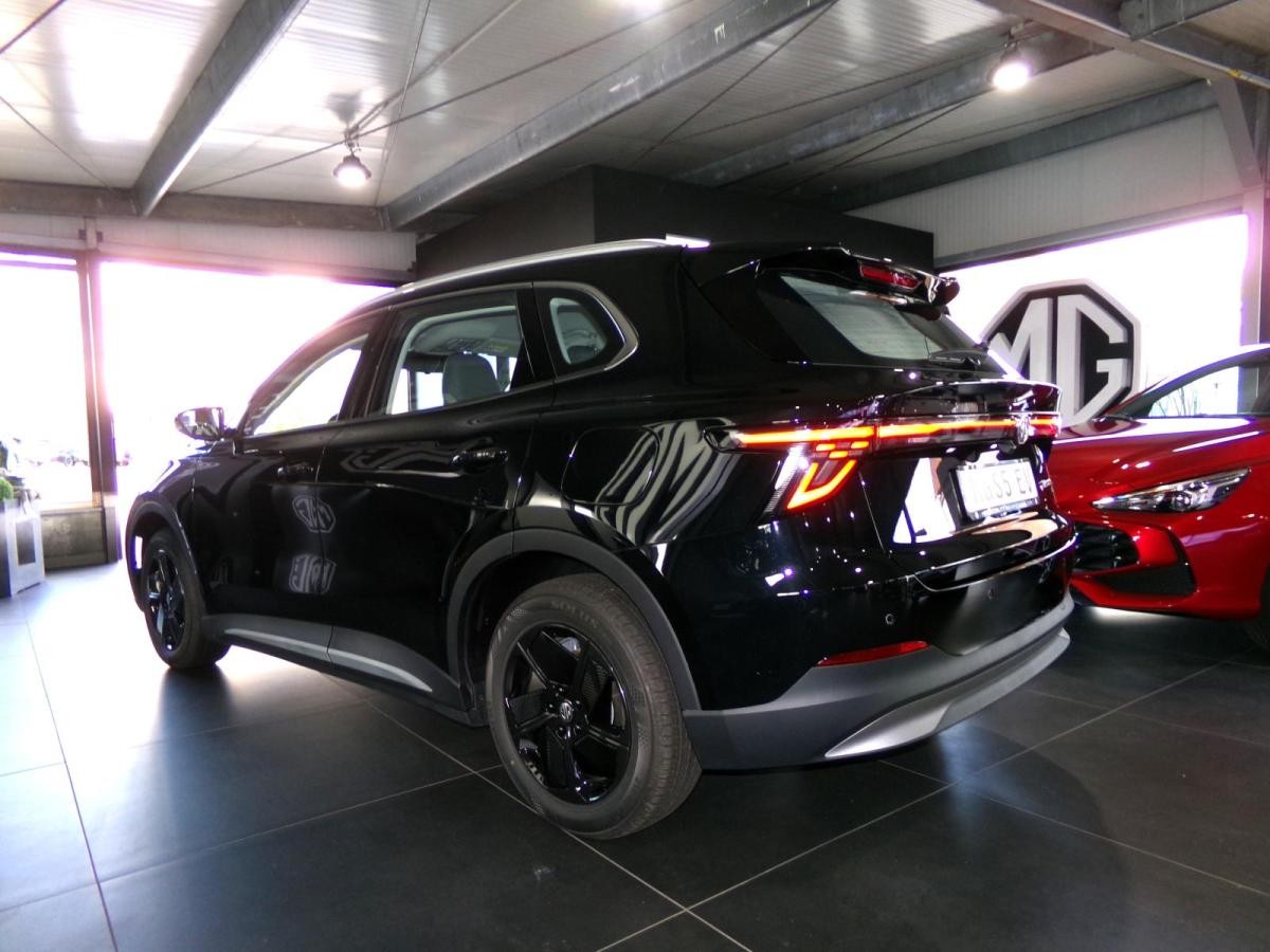 MG S5 EV Comfort Standard Range Black Month