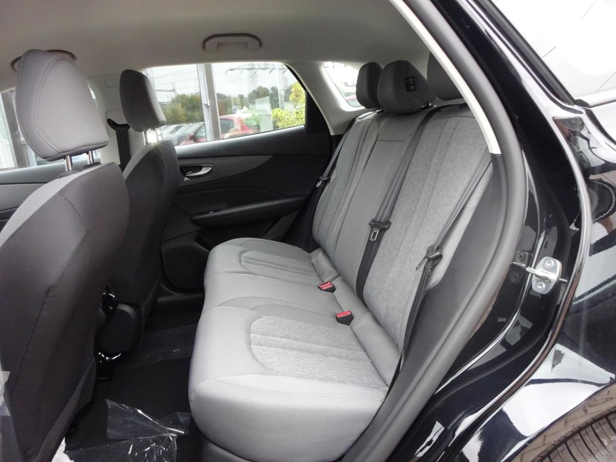 MG S5 EV Comfort Standard Range Black Month