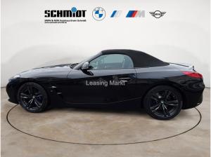 BMW Z4 M40i + Innovationspaket + ACC + RFK + Head-Up