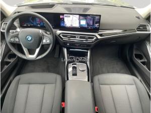 BMW 330 330e Limousine / NP= 71.050,- / Adapt. LED /