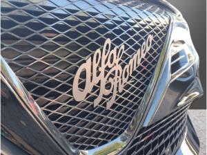 Alfa Romeo Junior Ibrida Q4 1,2 VGT 107kW - Panoramadach-