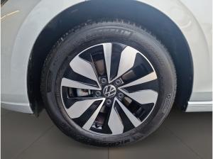 Volkswagen Golf VIII 1.5 TSI Move ACC AHK Akustikglas LED