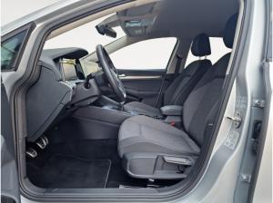 Volkswagen Golf VIII 1.5 TSI Move ACC AHK Akustikglas LED