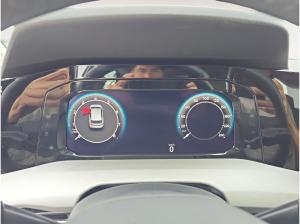 Volkswagen Golf VIII 1.5 TSI Life ACC Akustikglas LM