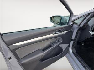 Volkswagen Golf VIII 1.5 TSI Life ACC Akustikglas LM