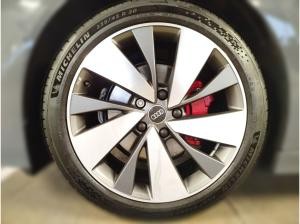 Audi A6 e-tron Avant **0,25** MatrixLED Luft AHK B&O HuD