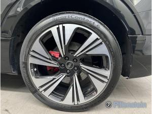 Audi Q8 e-tron 55 S-LINE BLACK AHK+PANO+NP120TEUR+VOL