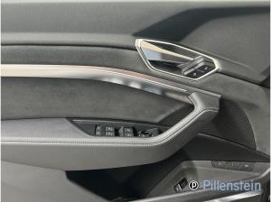 Audi Q8 e-tron 55 S-LINE BLACK AHK+PANO+NP120TEUR+VOL