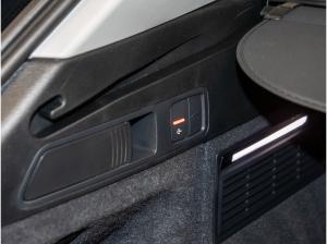 Audi Q5 50 TFSI e quattro S tronic AHK VC Navi+