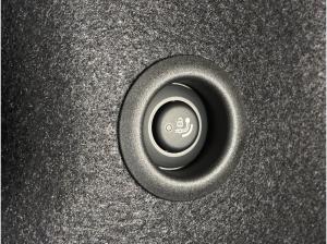 BMW 216 216i inkl. WKR+DAB LED RFK Parkassistent Klimaaut. Shz