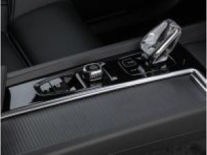 Volvo XC60 T6 Plus Black Edition