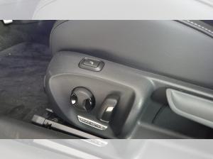 Volkswagen Passat R-Line 2,0 l TDI SCR 110 kW (150 PS) 7-Gang-Doppelkupplungsgetriebe DSG