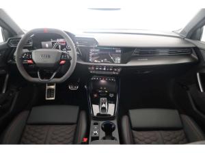 Audi RS3 Sportback TFSI quattro LP: 86.402,- /Head-up/RS-Sportabgasanlage/280 km/h