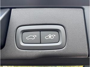 Volvo XC60 T8/ Plus Black Edition/ Head-Up/Pano/360/0,5%/ Sofort!