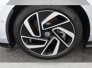 Volkswagen ID.7 Pro 77 kWh AHK, WP, Anschlussgarantie