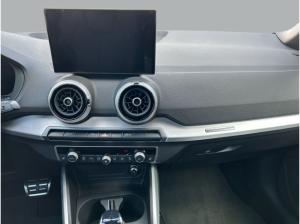 Audi Q2 advanced 35 TFSI S tronic+AHK+LEDER+LED+KAMERA+CARPLAY
